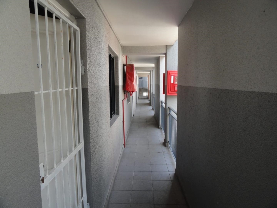 2 Bedroom Property for Sale in Bellville Park Western Cape